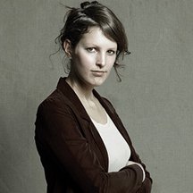 88 Hallo Leo, Helaas was het niet meer gelukt vorig weekend bij je langs te komen in Amsterdam. Heb je de ring nog kunnen reserveren voor mij? Zou je hem op willen...